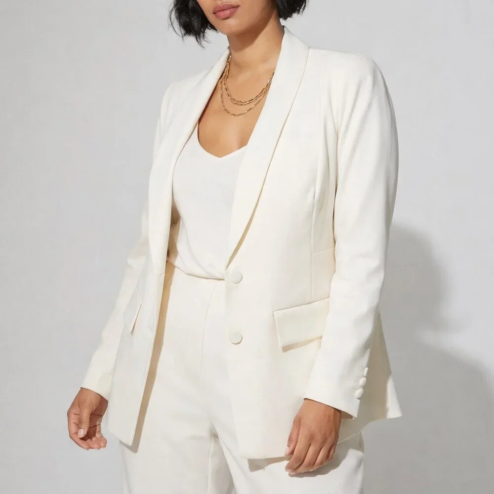 Studio by Torrid Ivory Refined Crepe Blazer – Size 1X